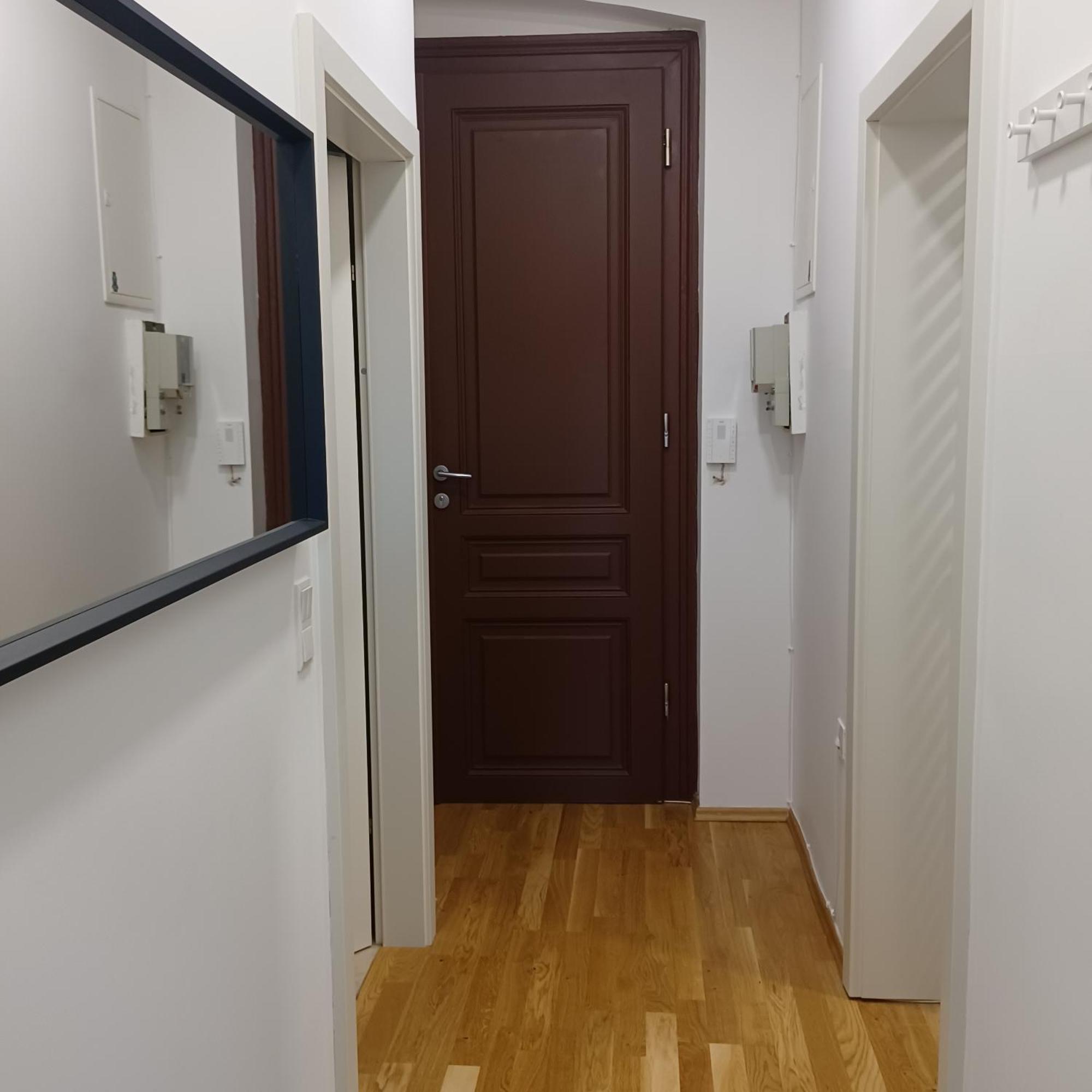 Apartment Whole 4you In Center Of 10 District Vienna, 1min To Subway